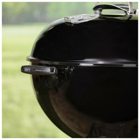 Pack WEBER Barbecue à Charbon Original Kettle E-5710 57cm - Sac De Charbon - Copeaux Fruits De Mer - Nettoyant - Grattoir à Cuve – Image 5