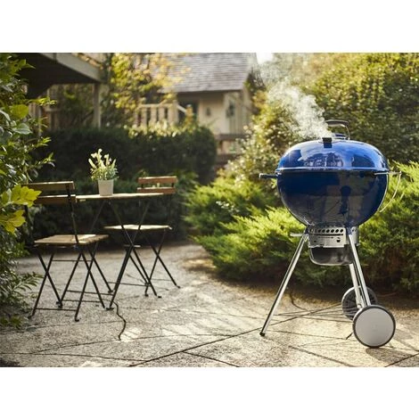 Barbecue à Charbon Weber Master-Touch GBS C-5750 57 Cm Deep Ocean Blue Avec Housse + Plancha + Kit D'allumage - Bleu – Image 2